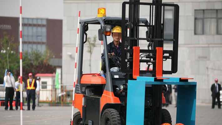 青川縣叉車操作證新考復審報考流程及注意事項
